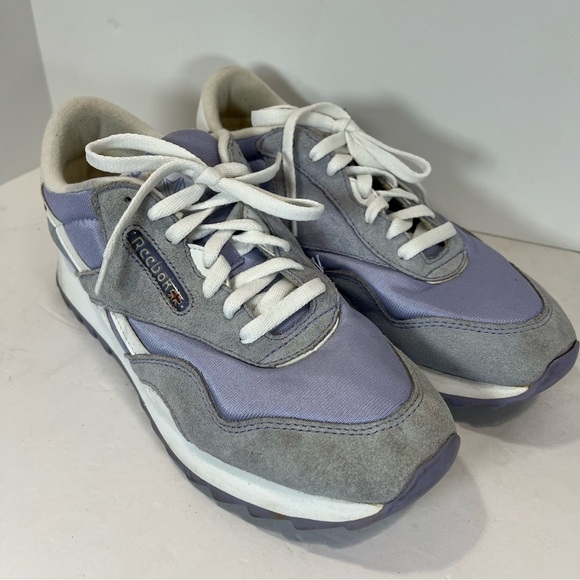 Reebok Women's Classic Nylon Sneaker 10 Purple/Light Grey - Casual Running Shoe - Picture 2 of 9